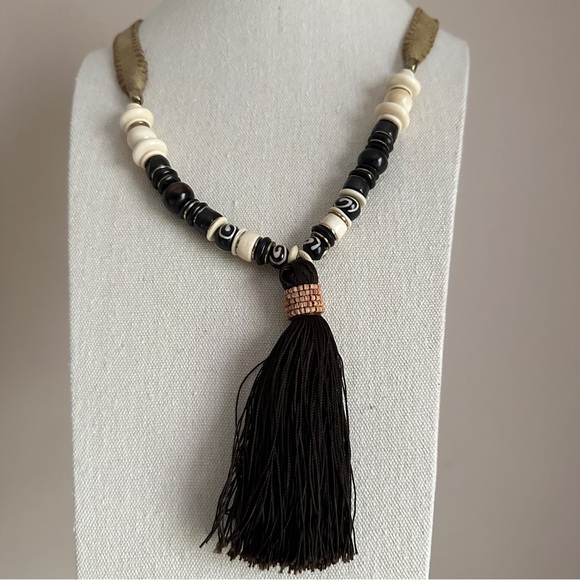 Vintage Tassels Beaded Necklace - Picture 2 of 12